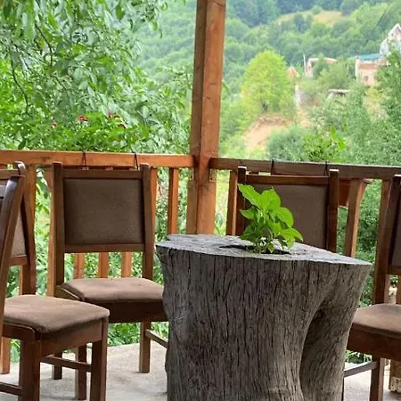 Kroni I Micanit Casa de hóspedes