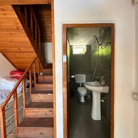 Casa de hóspedes Kroni I Micanit