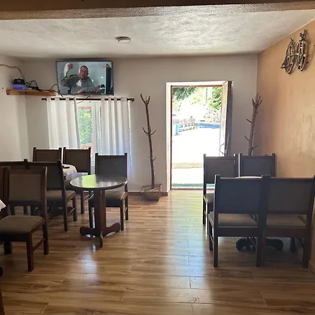 Casa de hóspedes Kroni I Micanit *