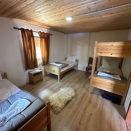 Casa de hóspedes Kroni I Micanit