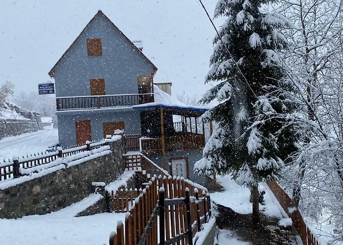 בית הארחה Kroni I Micanit